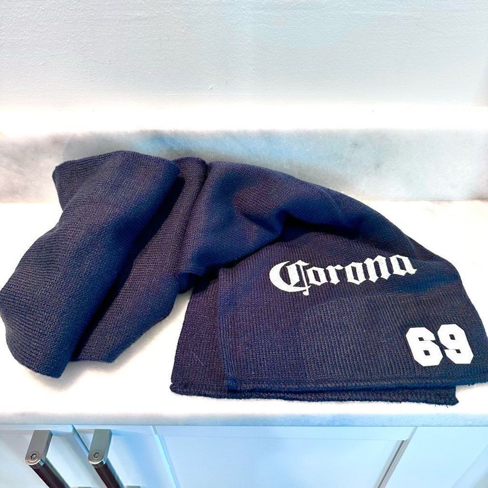 NWOT Port & Company Corona Beer 69 Sports Knitted Winter Scarf Navy
